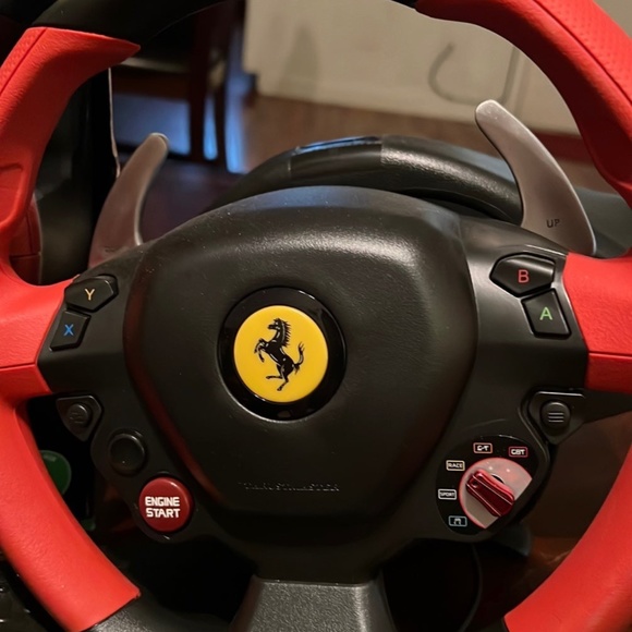 Thrustmaste 458 Ferrari Racing Wheel - Picture 2 of 4